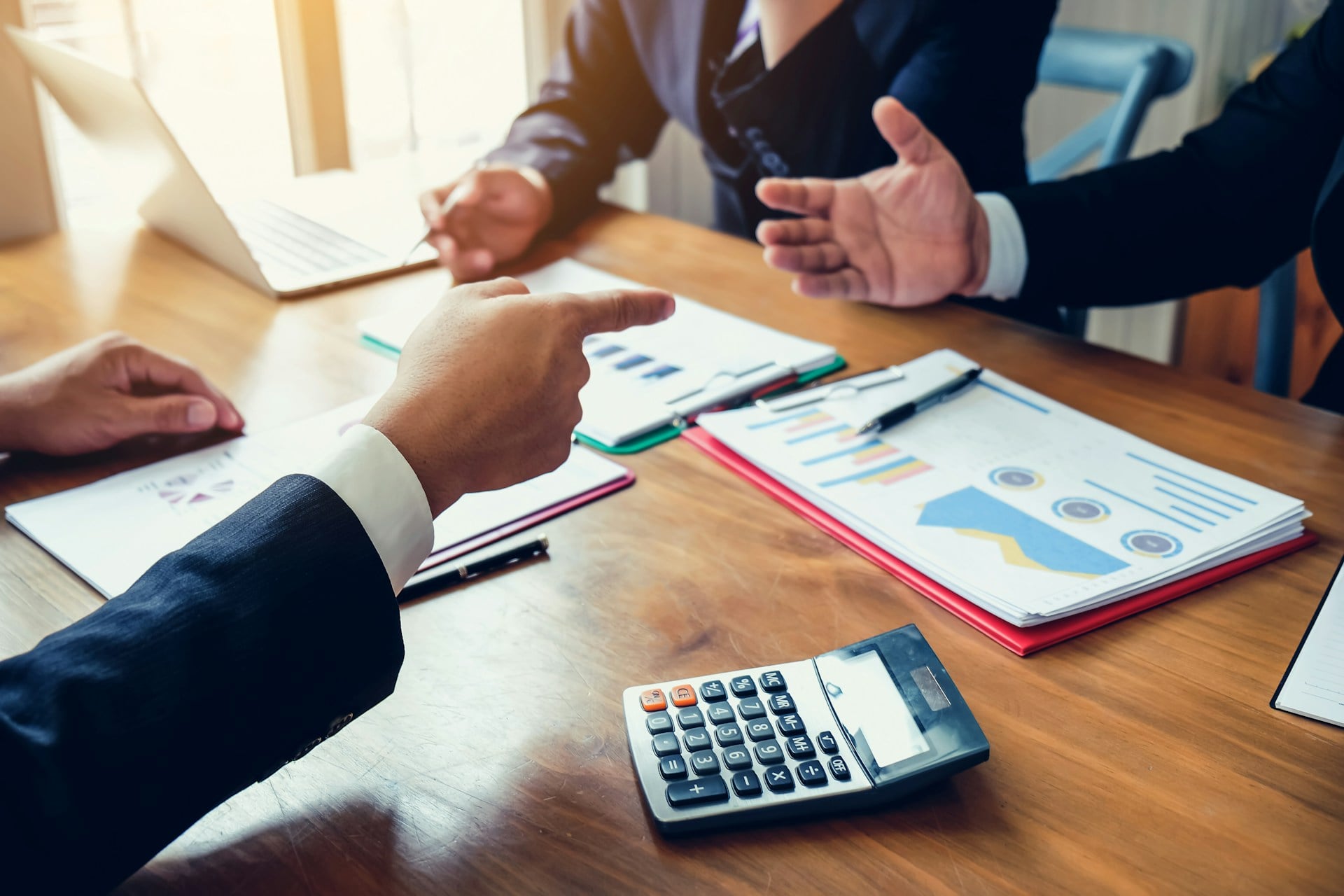 Deciding If Private Wealth Alternative Asset Management Fits You